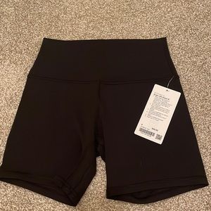 NWT Lululemon align biker shorts 6"